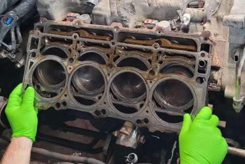 Bruit métallique important au niveau du moteur