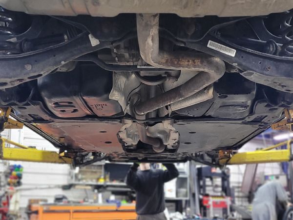 Bruit de sifflement en tournant le volant